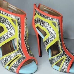 Qupid Glee-107 Tangerine Nubuck Pumps sz 7.5 with rear zipper